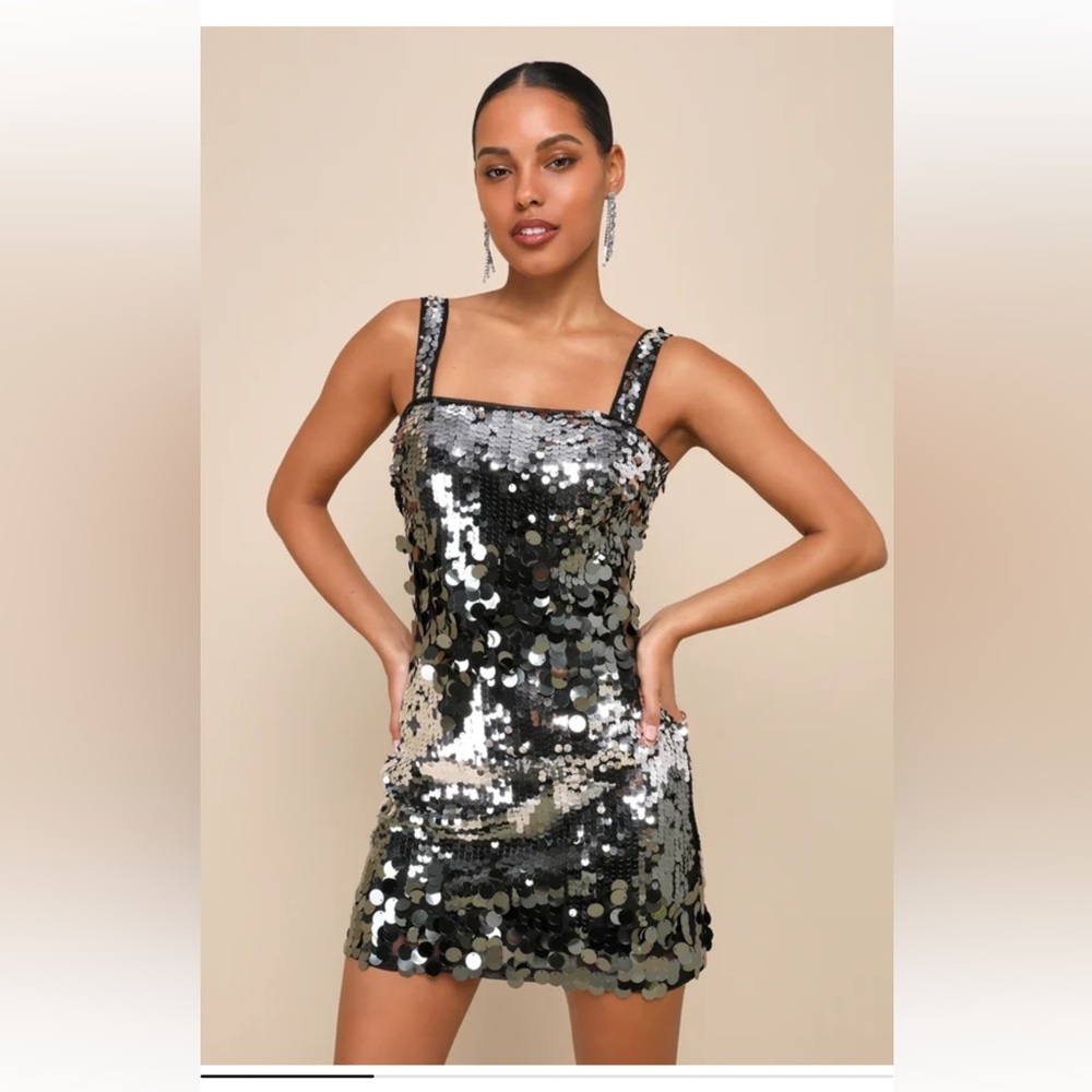 Lulus Disco Aura Silver and Grey Paillette Sequin Bodycon Mini Dress S NWOT - Picture 2 of 7